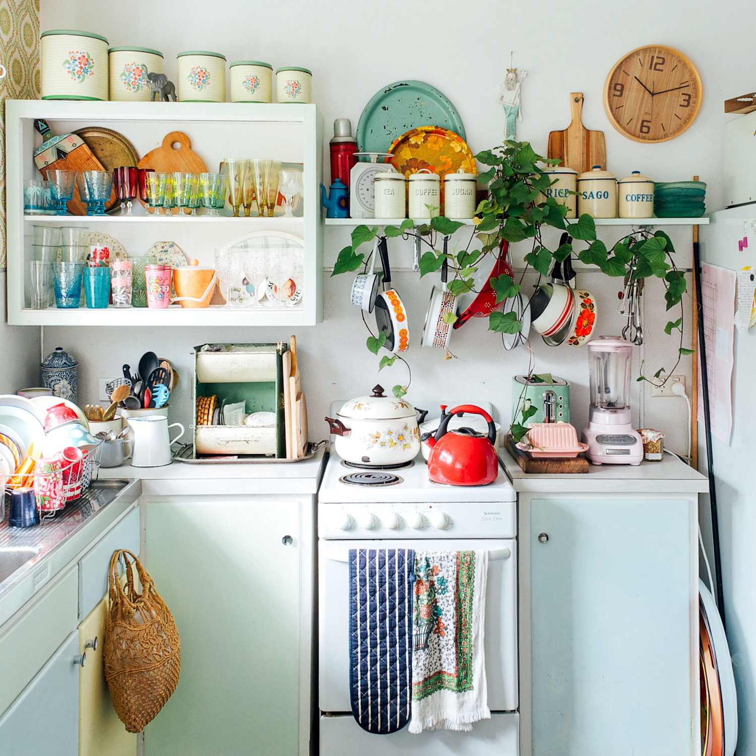 Organization as a Cleaning Strategy