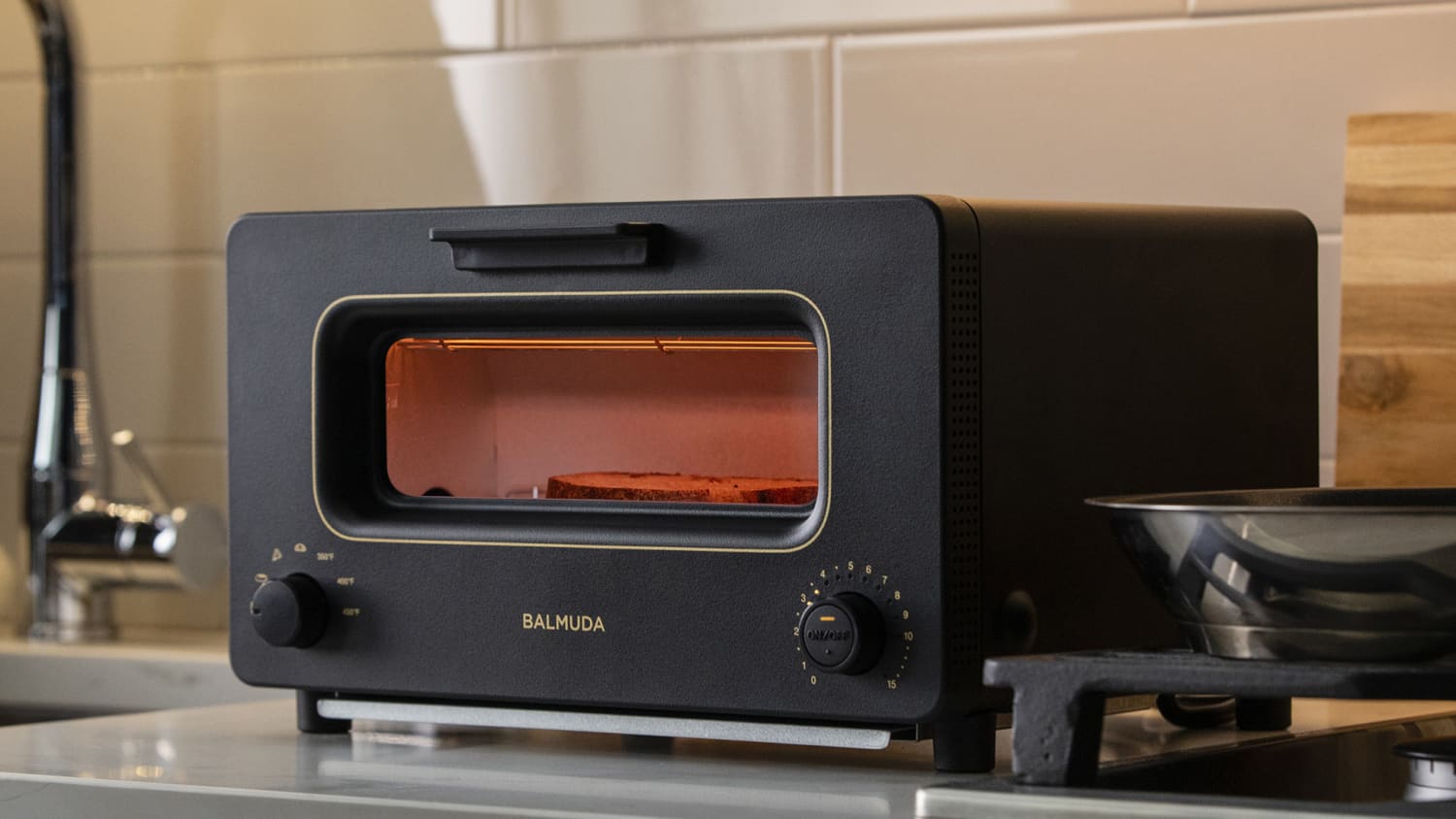 BALMUDA The Toaster | Steam Oven Toaster | 5 Cooking Modes - Sandwich  Bread, Artisan Bread, Pizza, Pastry, Oven | Compact Design | Baking Pan 