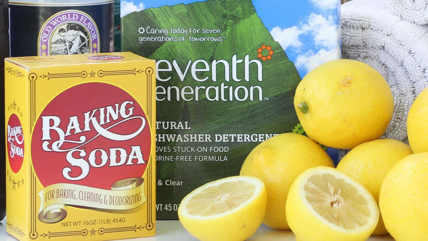 how to whiten clothes with baking soda
