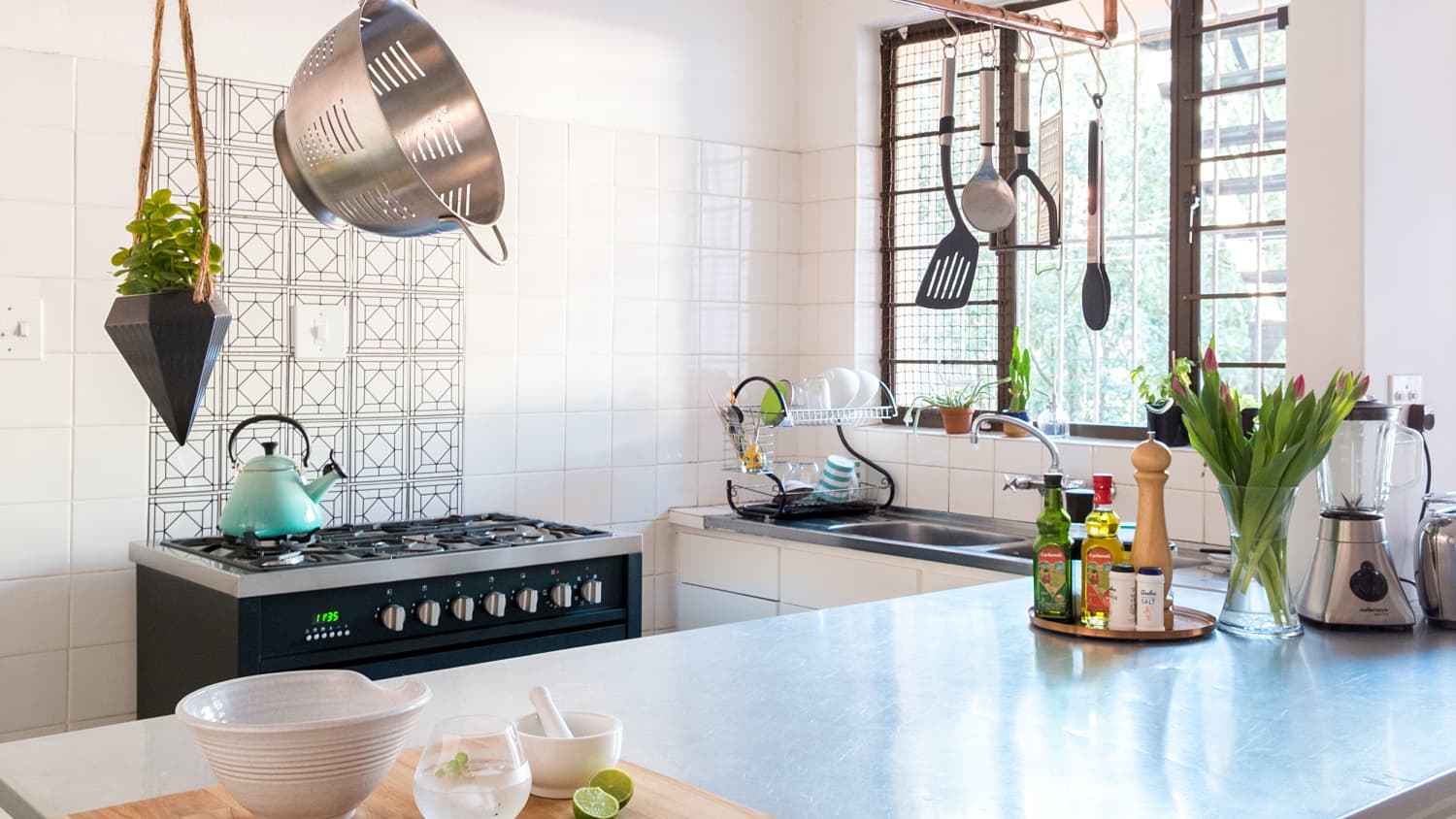 9 Must-Haves for Your Apartment Kitchen