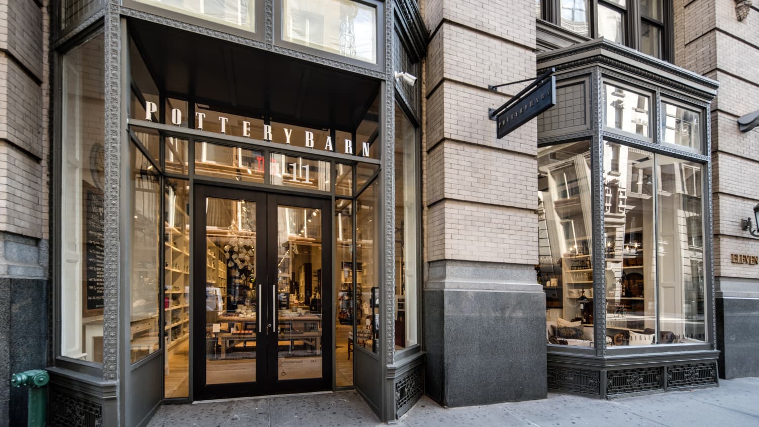 Pottery Barn S New Nyc Flagship Focuses On Small Spaces Easy Decorating Apartment Therapy The most common chicago pottery material is ceramic. pottery barn s new nyc flagship focuses