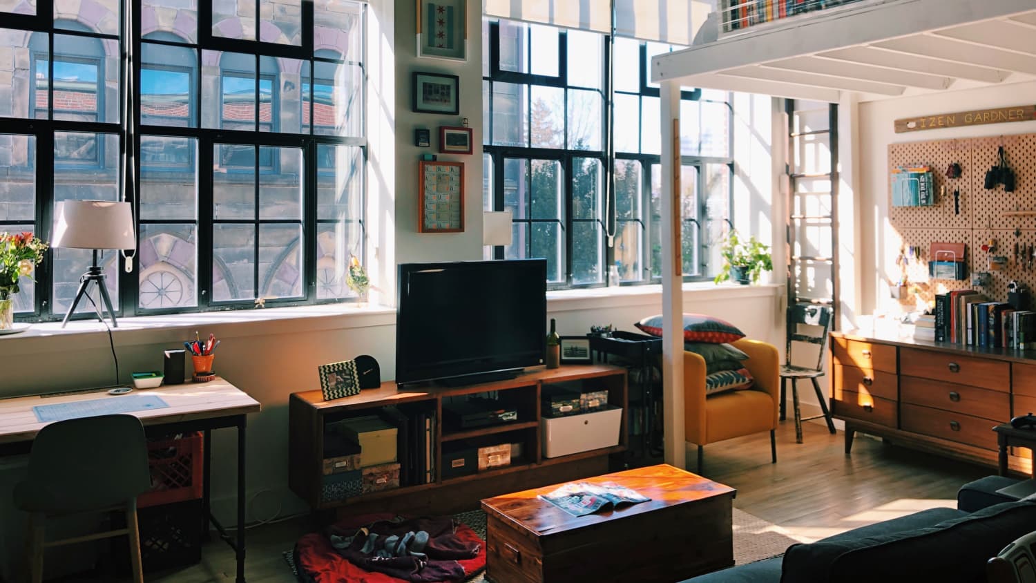 Maximize Every Inch: Smart Storage for Loft Apartments - The iambic
