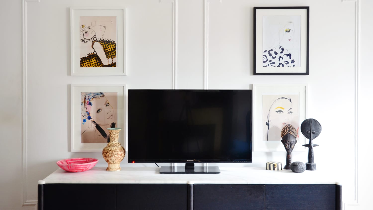 5 Ways To Decorate Around Your Tv Using Art Apartment Therapy