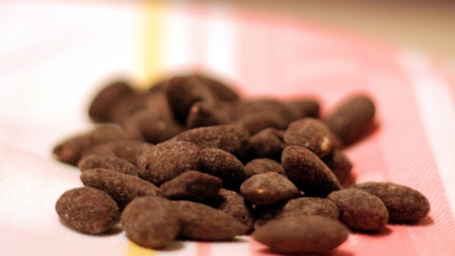 Product Review Blue Diamond Dark Chocolate Almonds Kitchn
