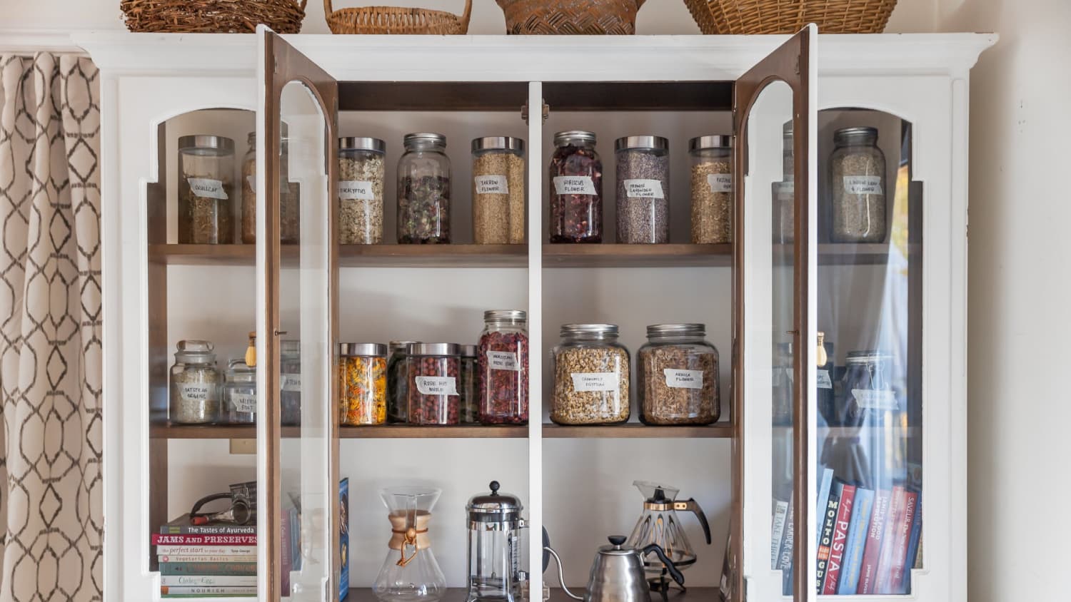 Kitchen Composure: Small and Easy Upgrades To Organize Your Kitchen |  Apartment Therapy