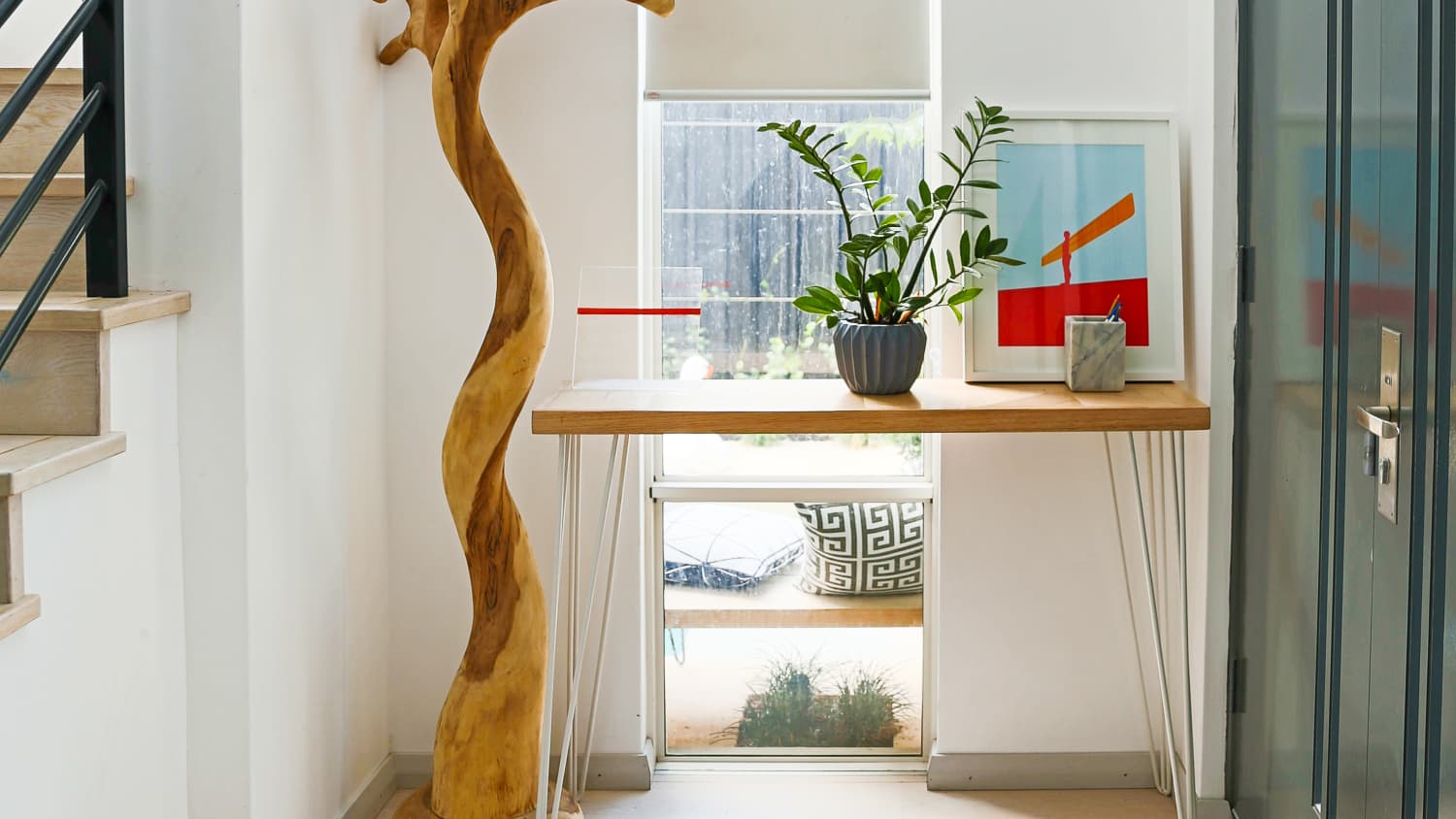 The Best Entryway Tables For Small Foyers Apartment Therapy