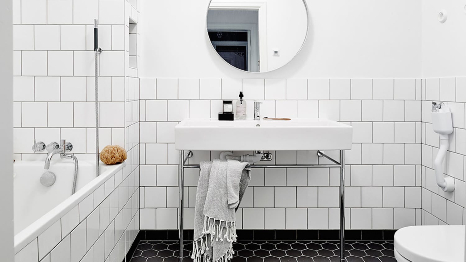 White Square Tiles A Great Alternative To Subway Tile Apartment Therapy