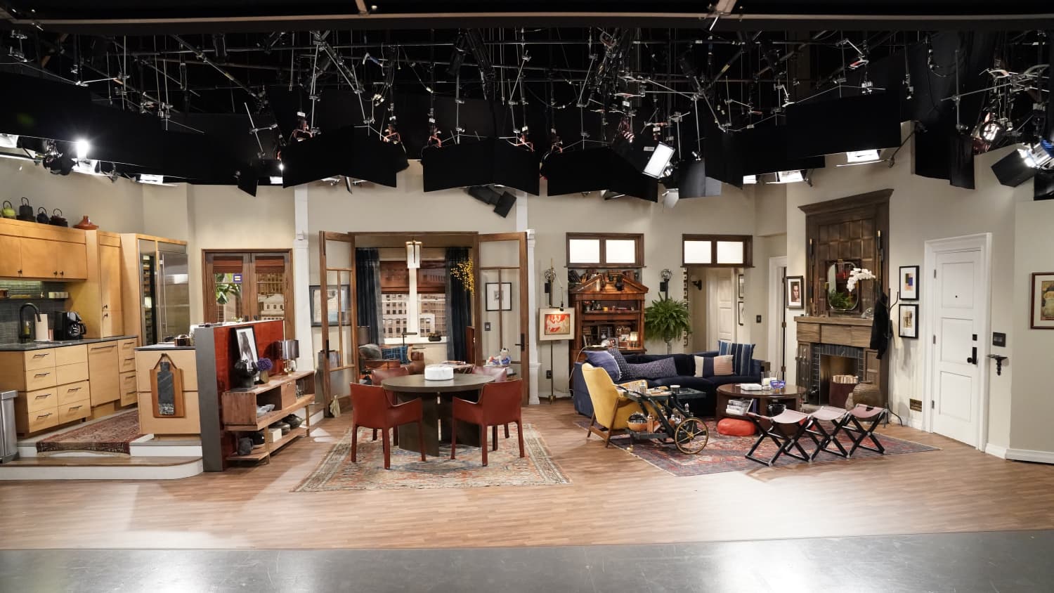 Will Grace S Set Decorator Tells Us All About The Show S New