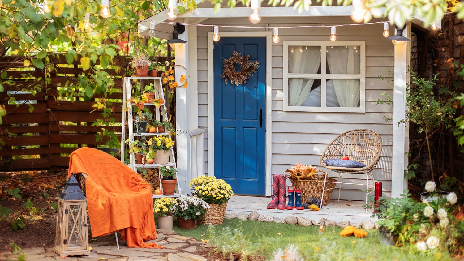 Tips for Using Porch or Patio in Fall | Apartment Therapy, image size:1500x844