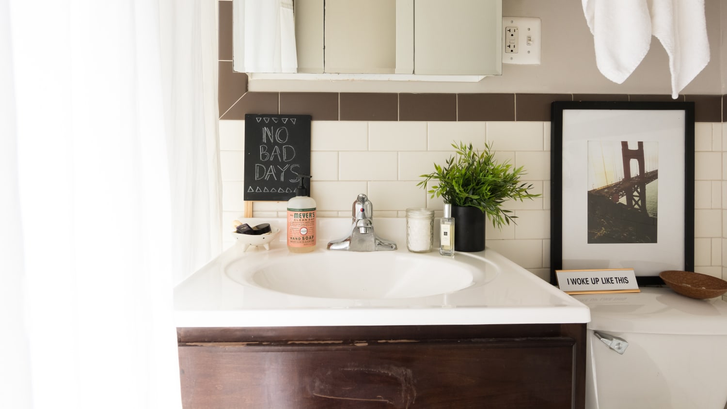 6 Expert Approved Bathroom Staging Ideas Apartment Therapy