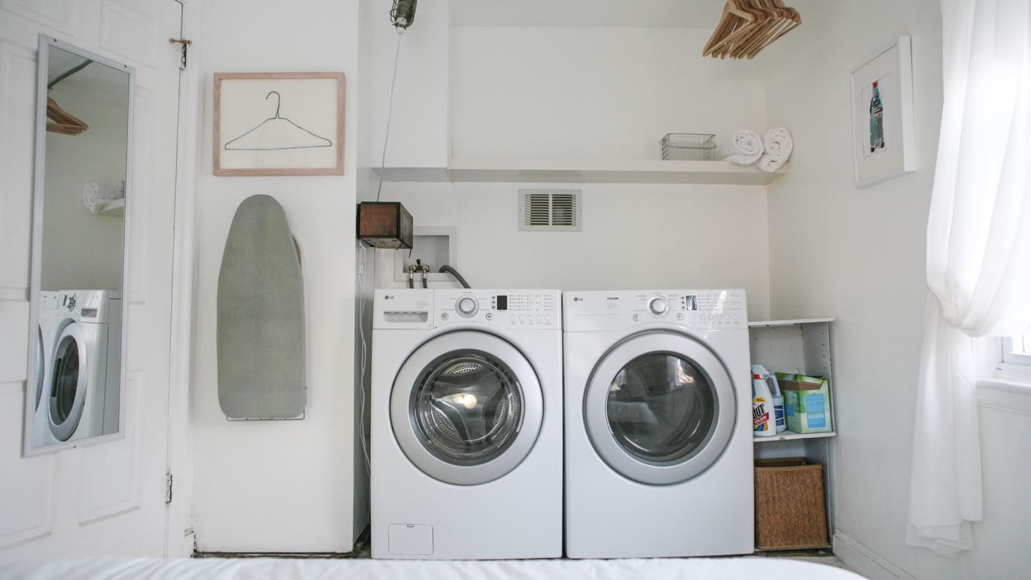 This Compact Washing Machine Is the Ultimate Renter Solution