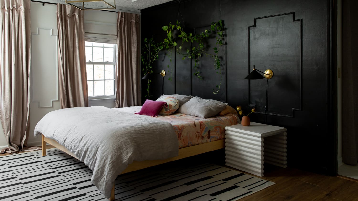 What Colors Go With Black? Try These 13 Combinations | Apartment Therapy Colors That Look Good With Black