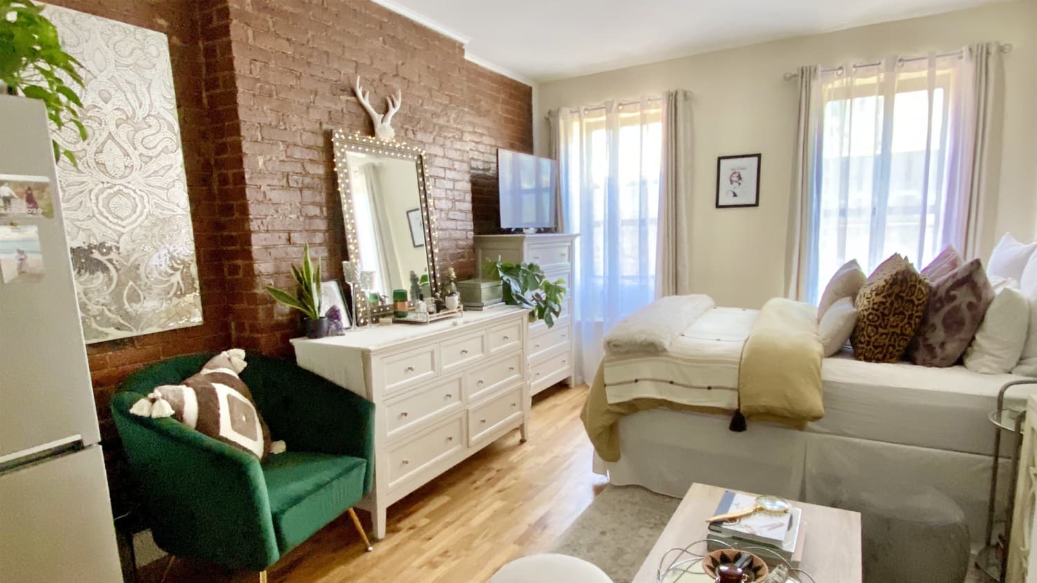 300-Square-Foot NYC Glam Studio Apartment Photos | Apartment Therapy
