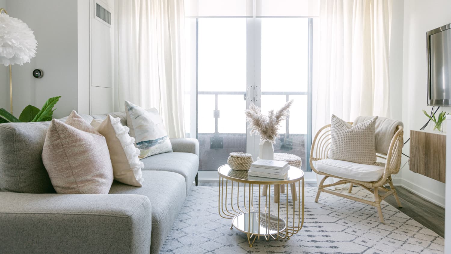Shop These Budget-Friendly Luxury Decor Finds From Walmart | Apartment  Therapy
