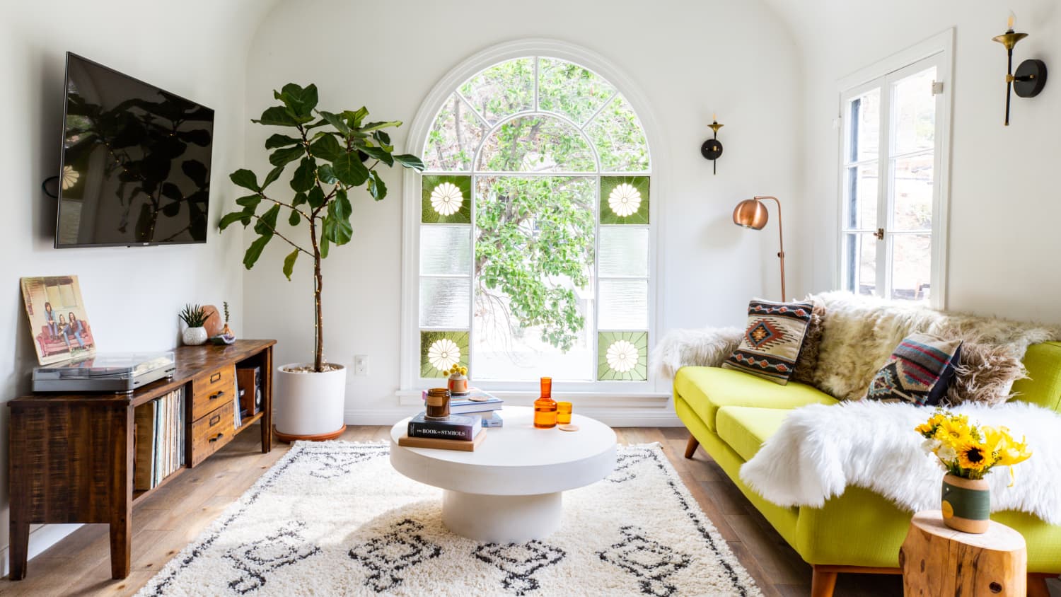 Dark Brown Carpet Ugly Apartment Carpet Why My Mom Swears By This $40  Lightweight Washable Rug