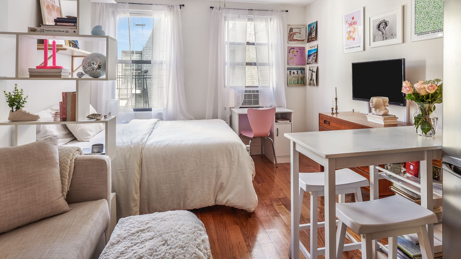 How Big Is 200 Square Feet? Real Homes Help You Visualize 