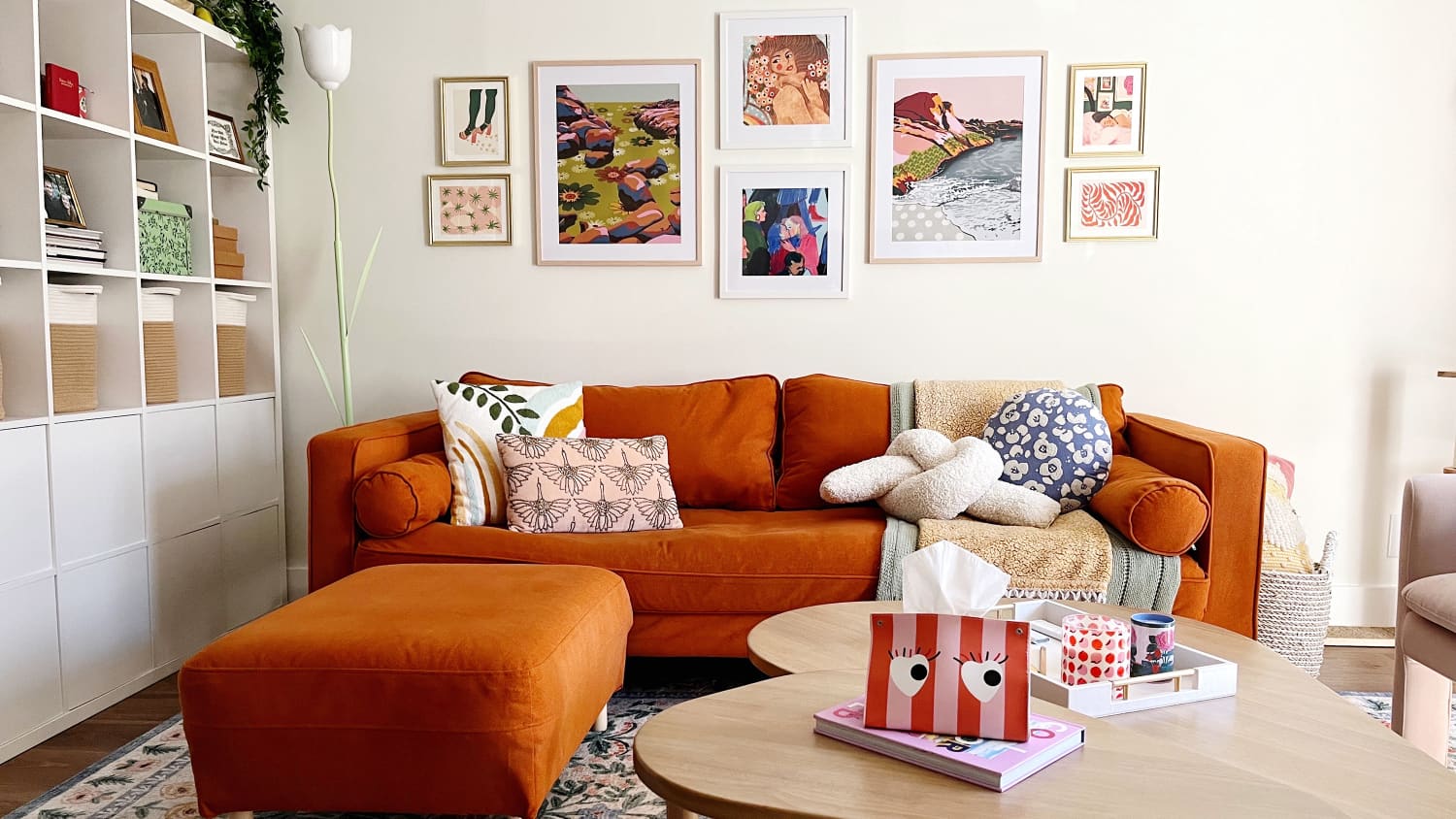 14 IKEA KALLAX Bookcase Ideas (Stacked, Painted \u0026 More!) | Apartment Therapy, image size:1500x844