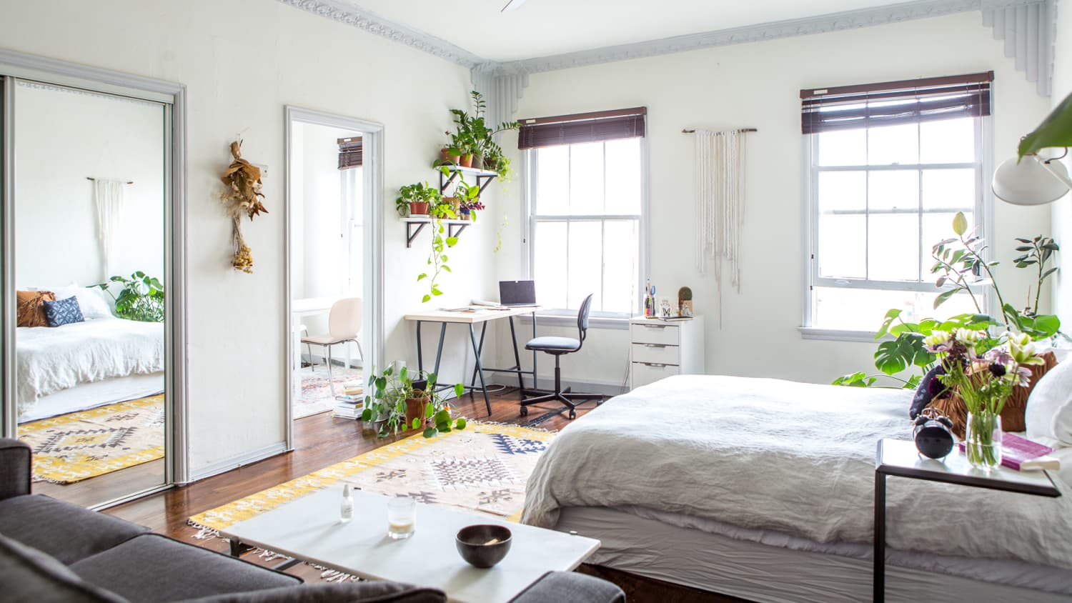 How To Create A Tiny Office Space In Your Bedroom For Working From Home Apartment Therapy You'll have enough space to jump small master bedrooms can go from cramped to cozy with the right design ideas. tiny office space in your bedroom