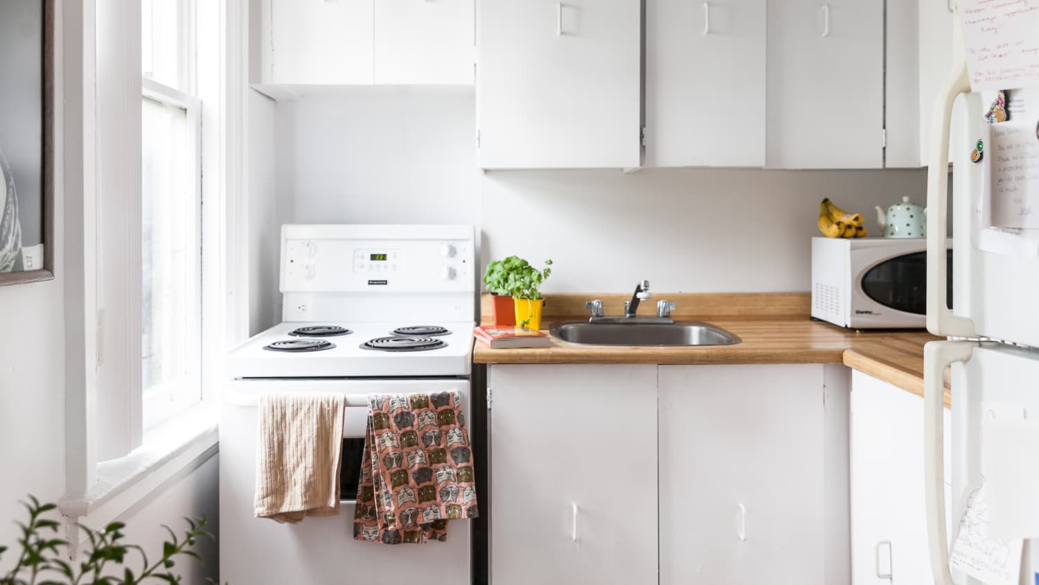 The Best And Worst Places To Hang Your Kitchen Towels Kitchn