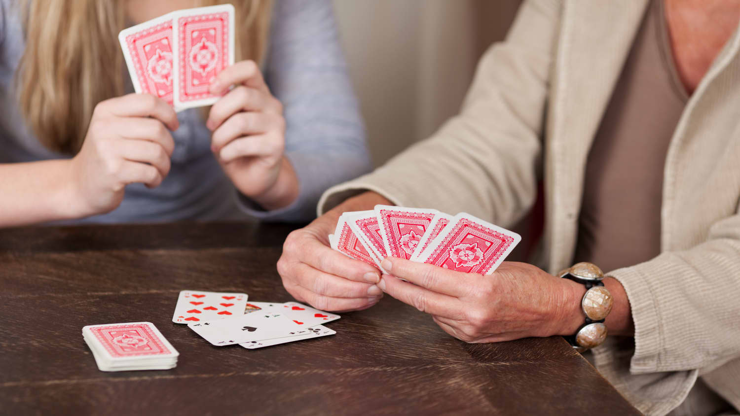 6 Easy and Underrated Card Games You Can Play with 2 People | Apartment Therapy