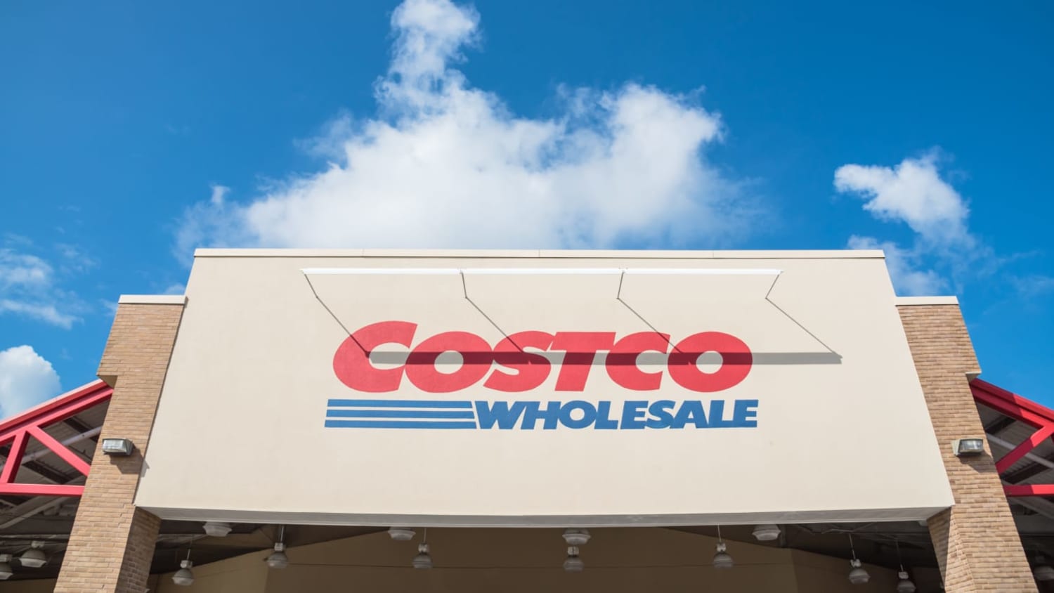 What Do Costco's Green Price Tags Mean?