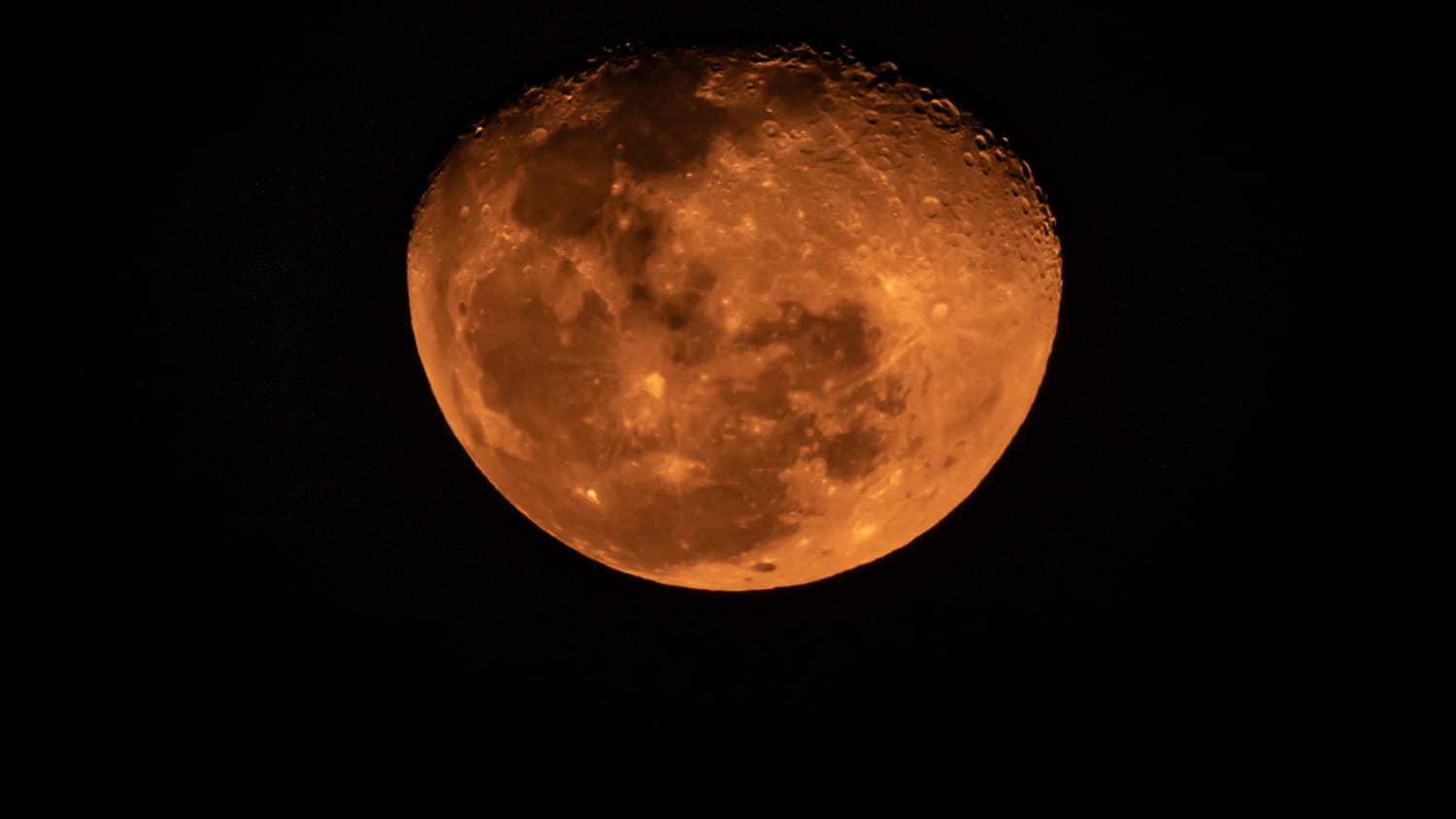 This Month's Super Blood Moon Will Actually Look Red ...