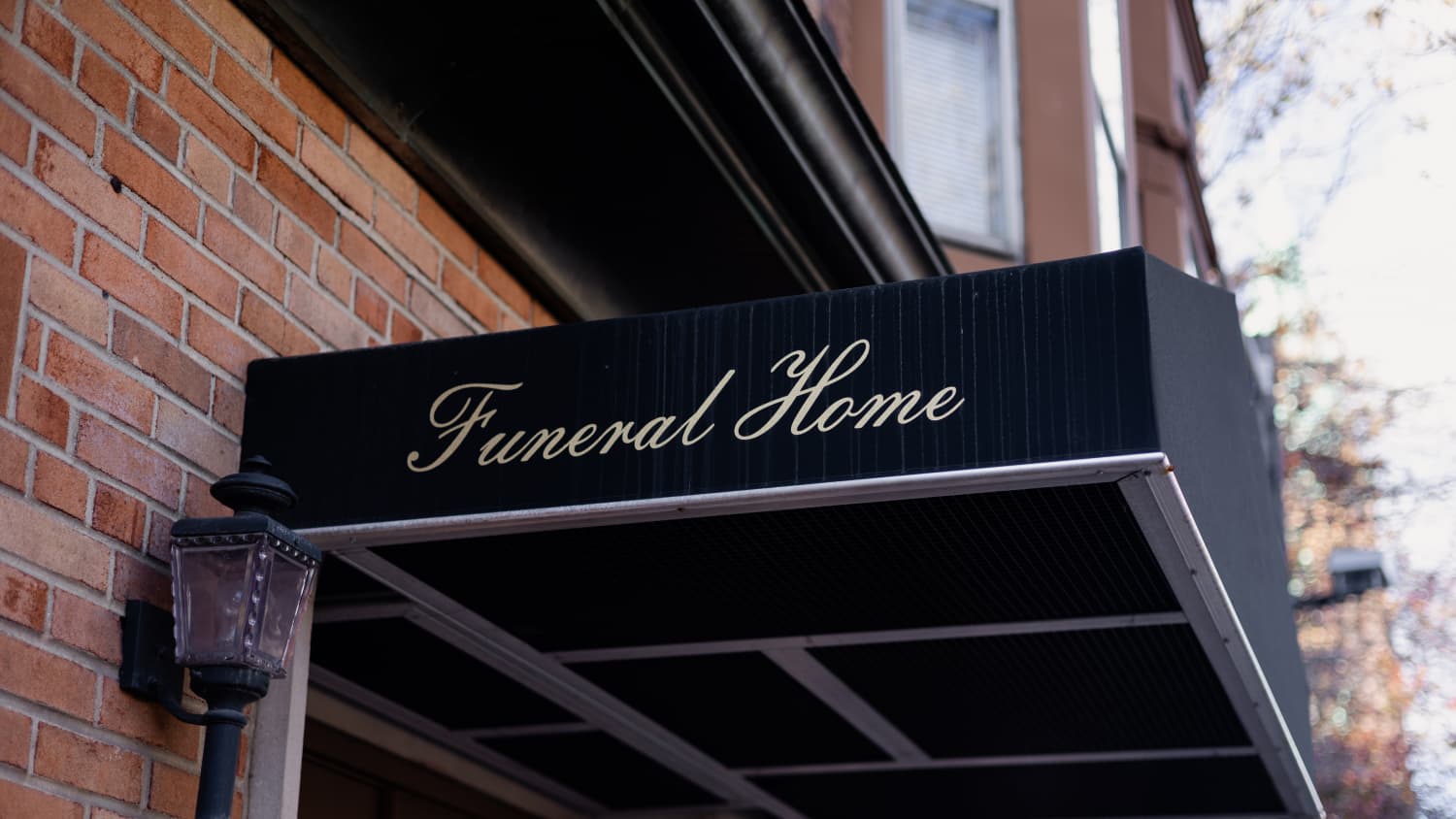Former St. Paul funeral home turns into escape room and restaurant 