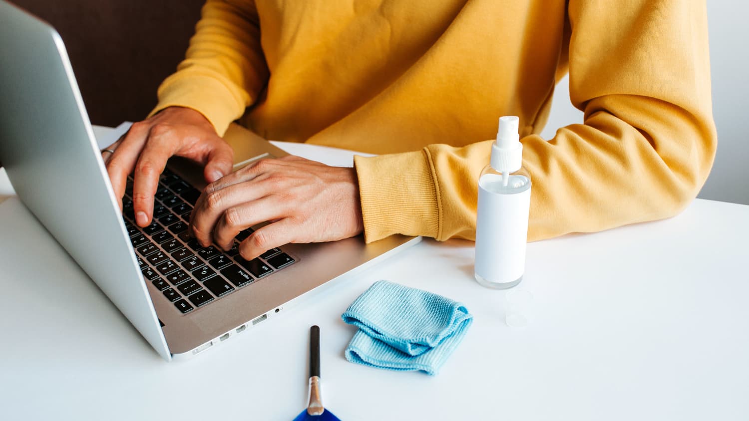 How To Clean Your Laptop's Keyboard | Apartment Therapy