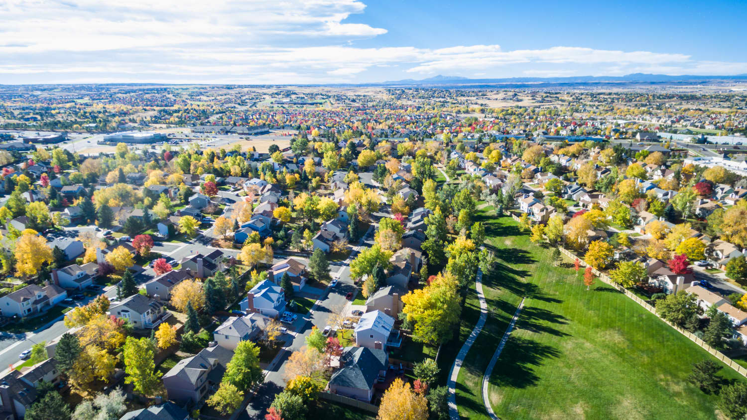 Moving to Aurora, Colorado: A Smaller, Cheaper Alternative to Denver |  Apartment Therapy