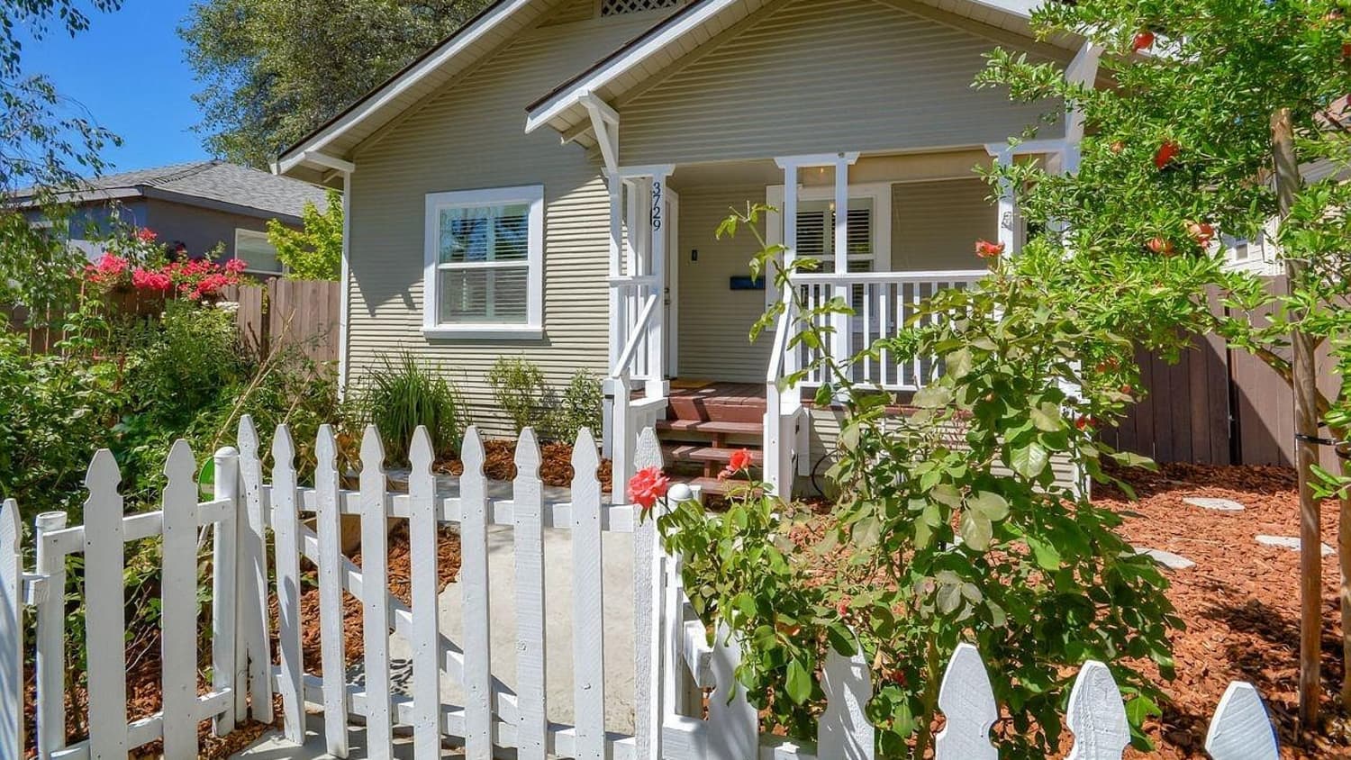 5 Cottagecore Homes for Sale Under $400,000 | Apartment Therapy