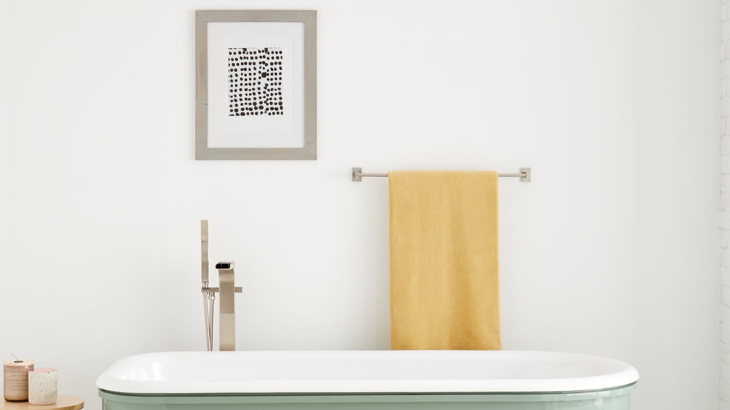 Short deals clawfoot tub