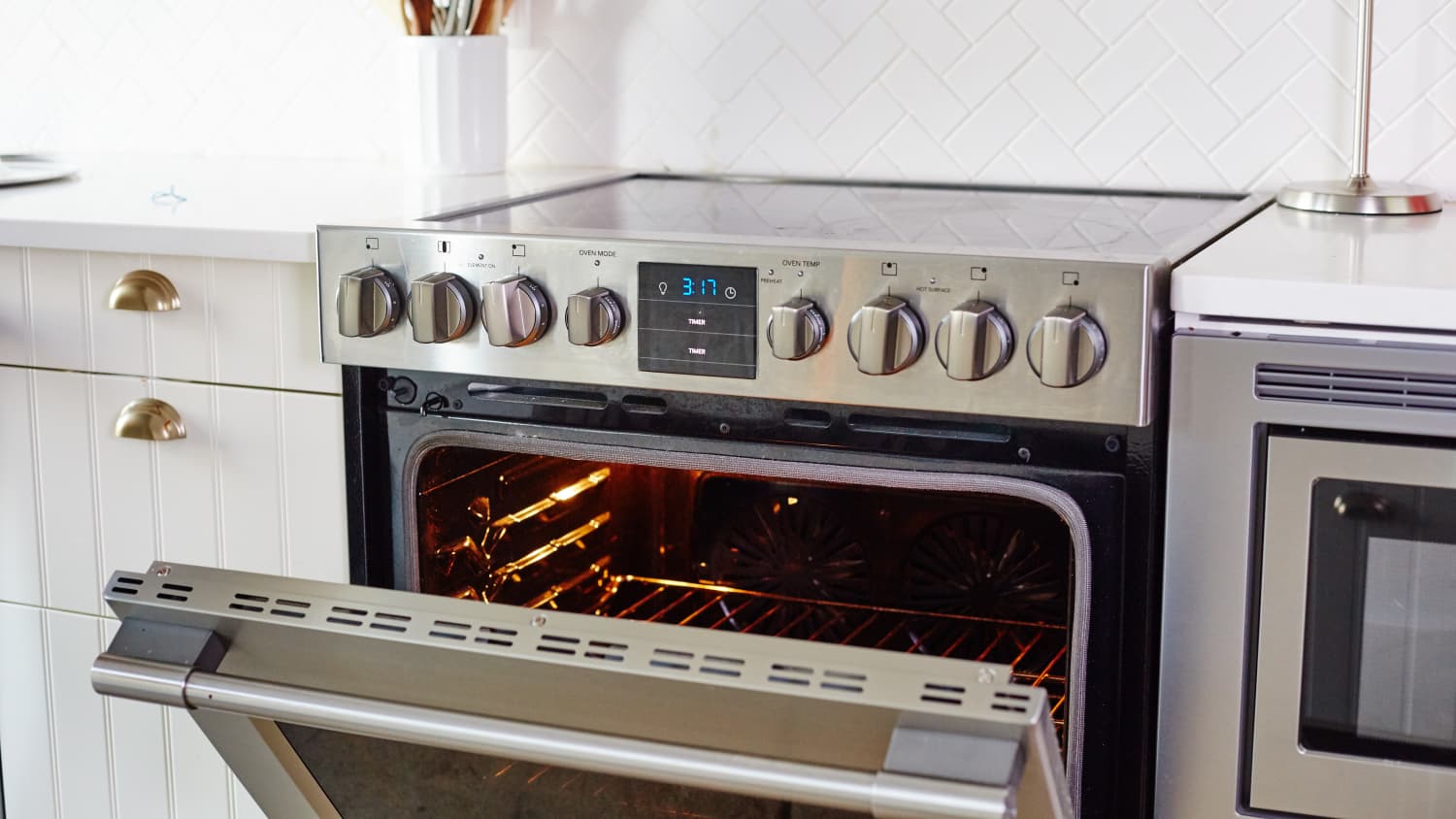 How to Clean an Oven Naturally Baking Soda Vinegar Photos and Instructions The Kitchn