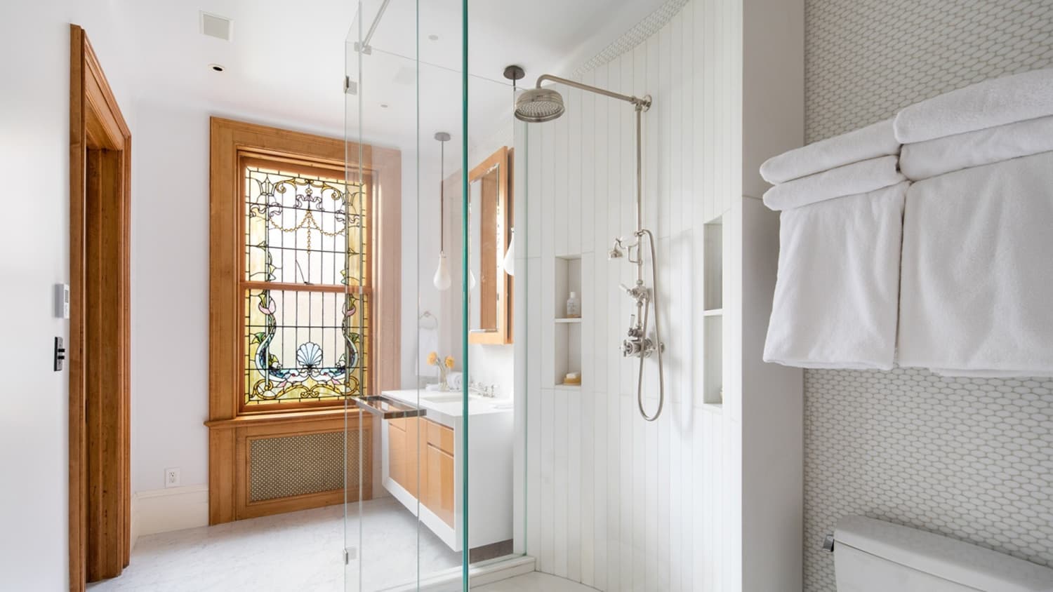 Small shower sales caddy with hook