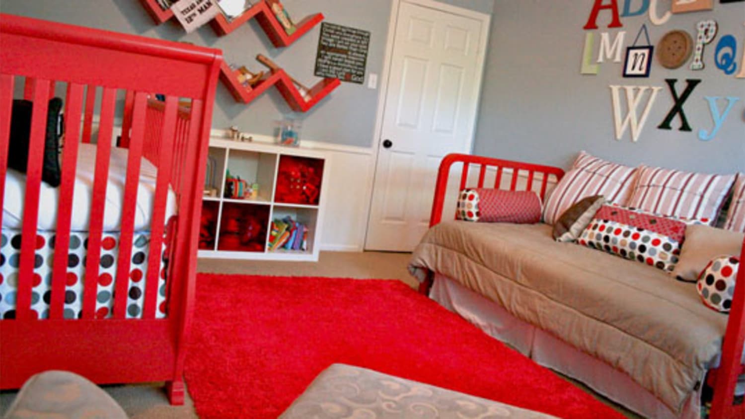Red baby sale room
