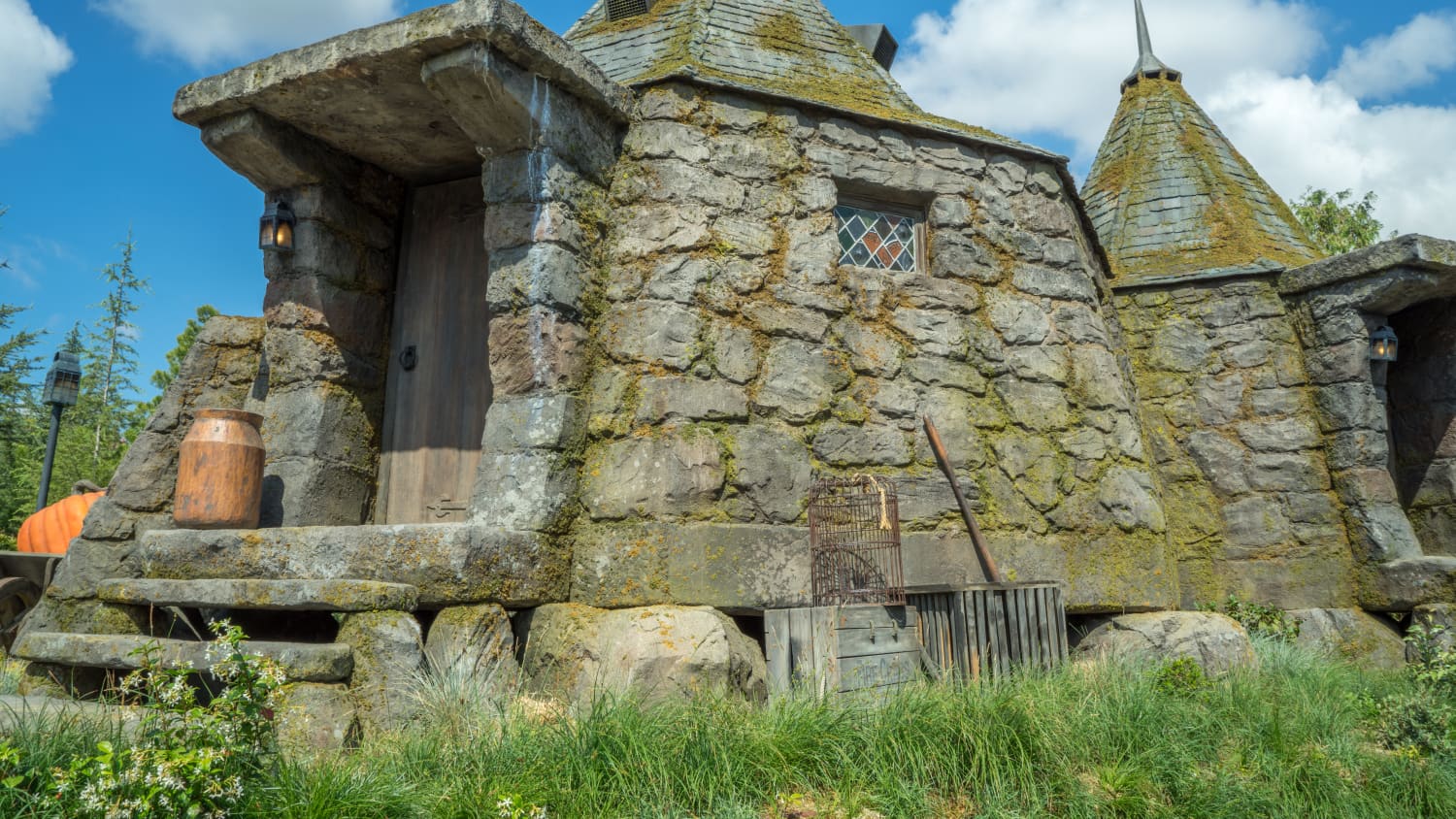Magic Is Real You Can Now Spend the Night In Hagrid s Hut Apartment Therapy