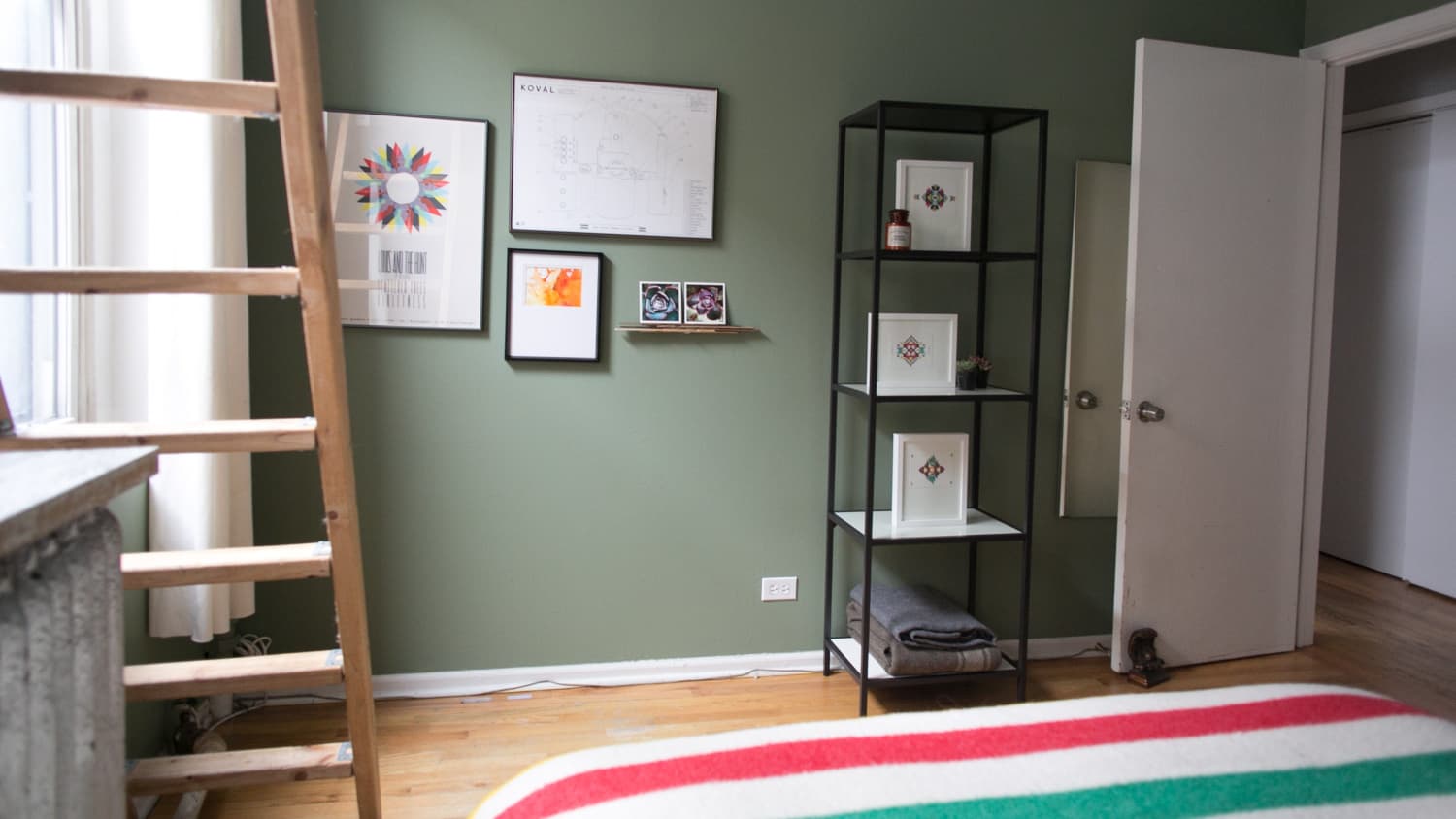 Sage Wall In Bedroom : 51 Gorgeous Green Dining Rooms With Tips And