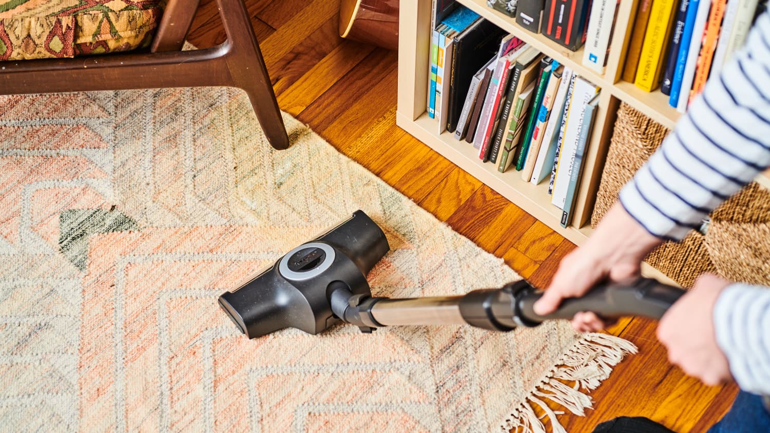 Best vacuum for deals small home