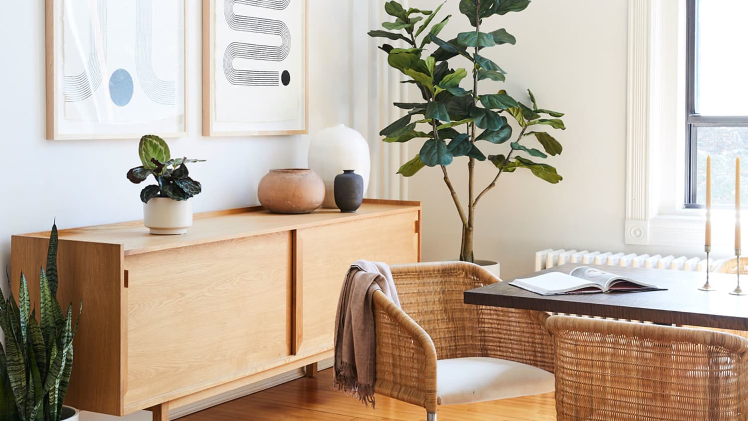 Fake plants shop for dining table