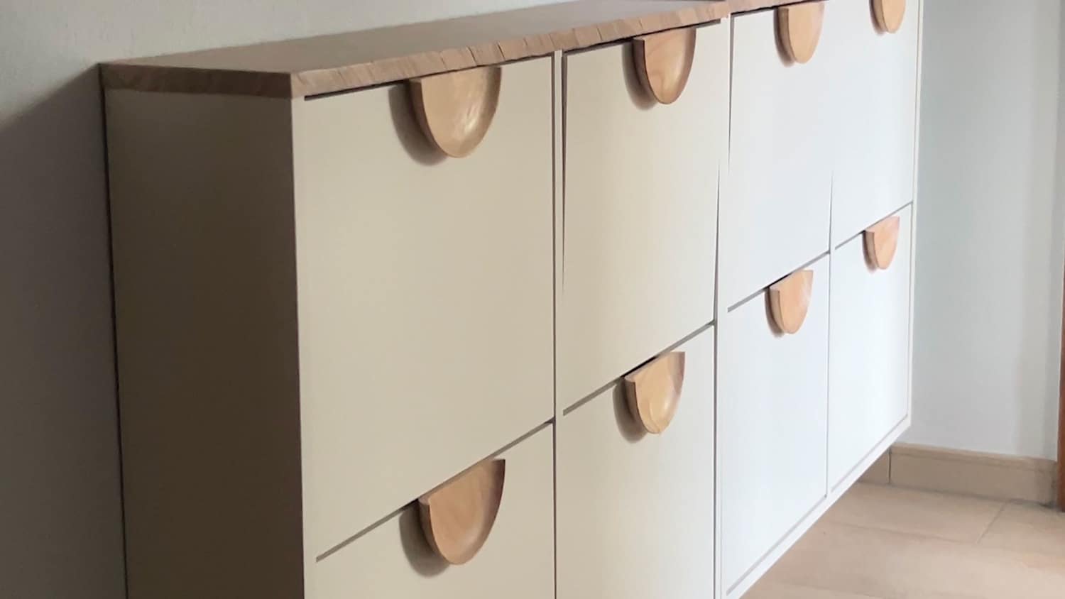 mariana-t-ikea-hack-before-3032