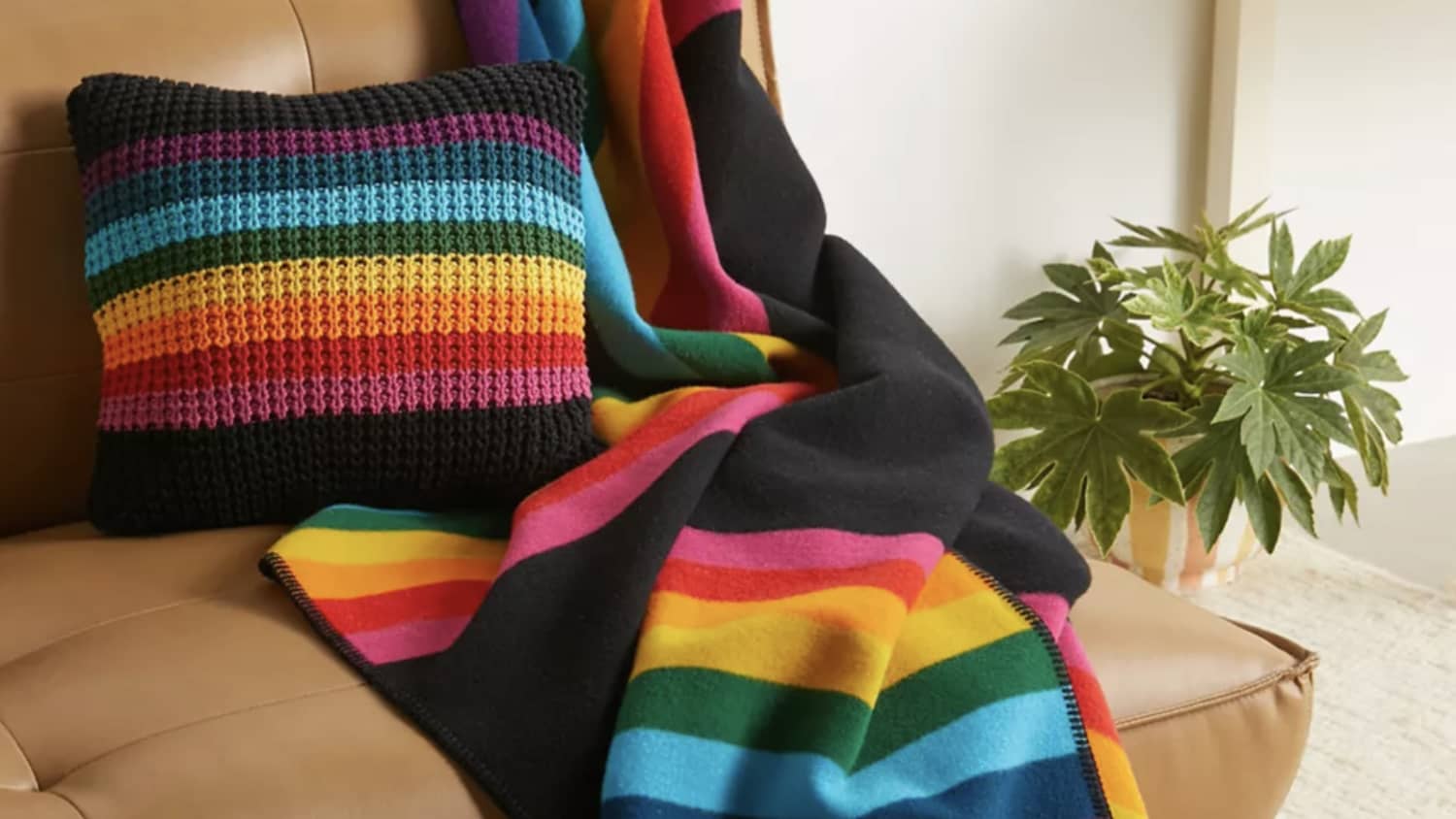 Urban outfitters outdoor shop pillows