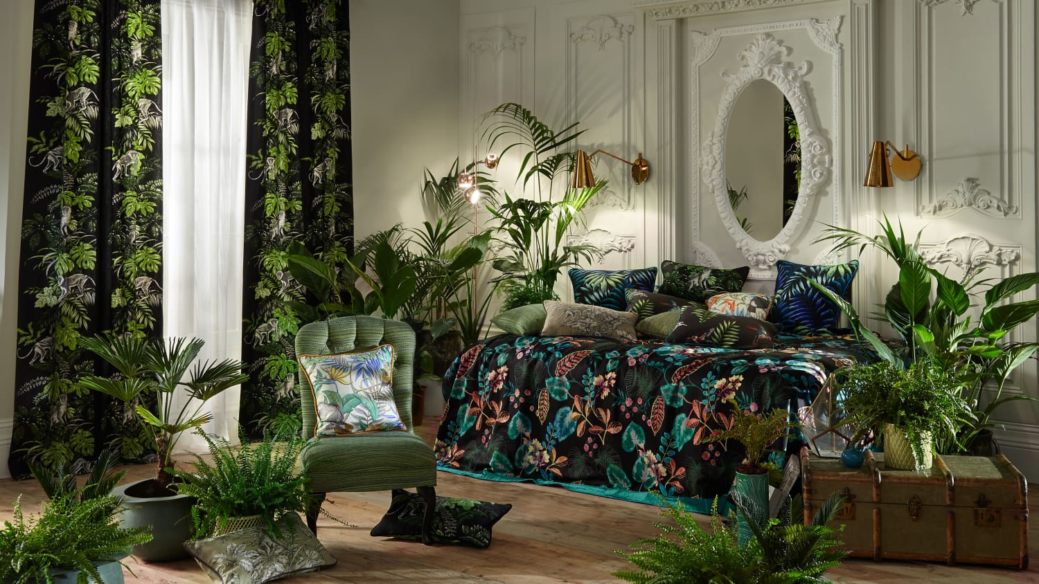 Tropicalcore Blends Maximalism and Vacation Vibes | Apartment Therapy