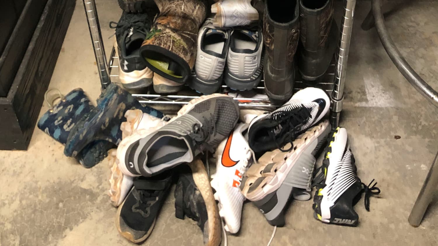 Shoe rack for booties top