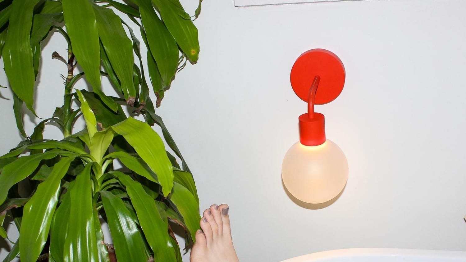 Viral colour wall lights deals
