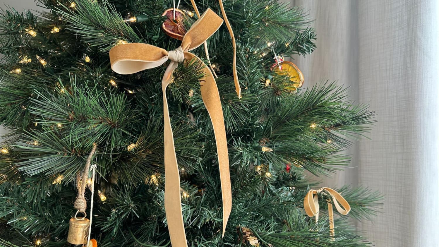Christmas tree bows shop decorations