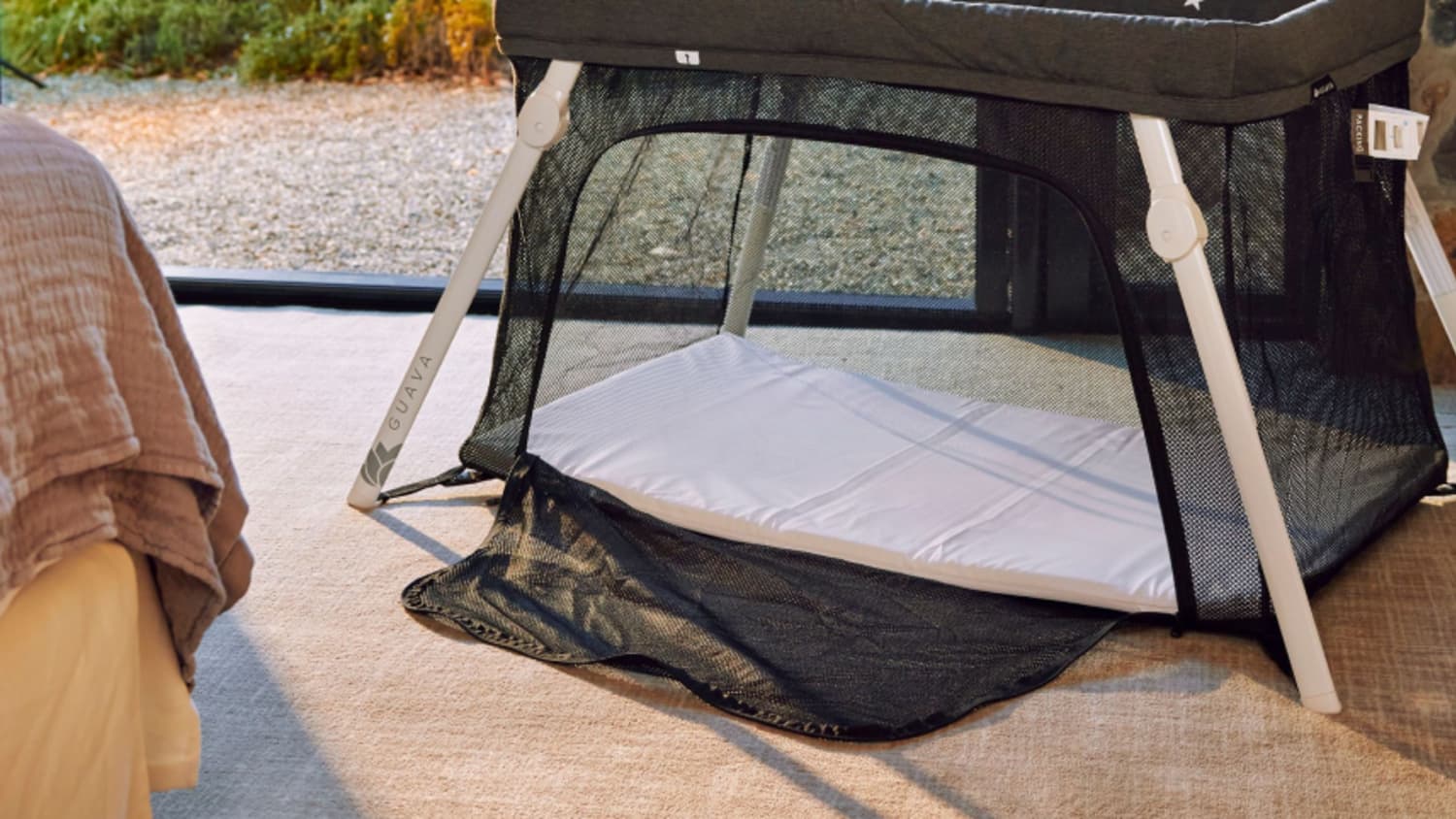 Guava travel bed top