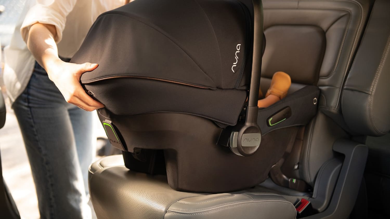 Nuna pipa top installation without latch