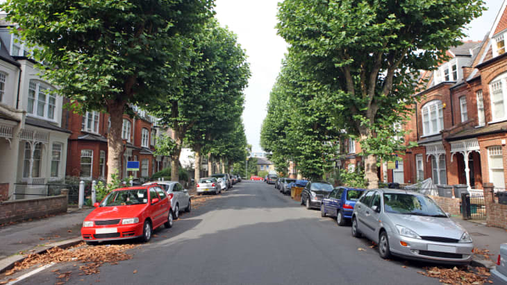 Living On A One Way Street Vs Two Way Street Which Is Better Apartment Therapy