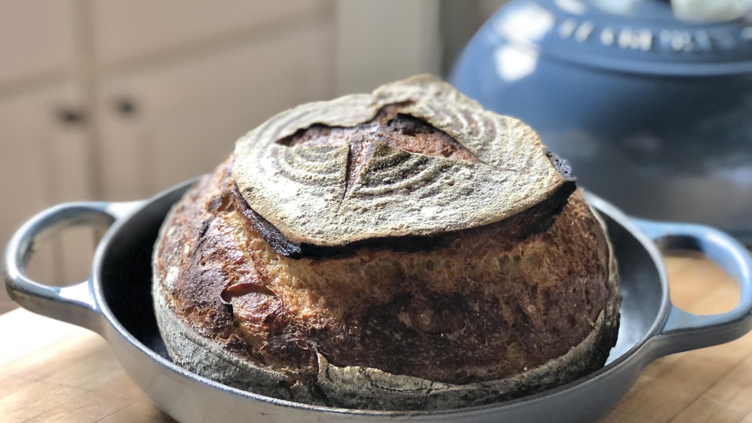 Baking bread in a Dutch oven — STUDIO LETSCH & DE CLERCQ