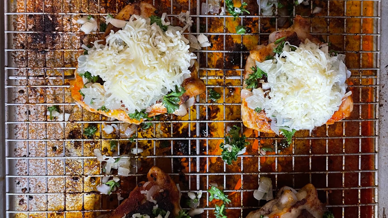 I Tried Grandbaby Cakes' French Onion Sheet Pan Chicken and It's