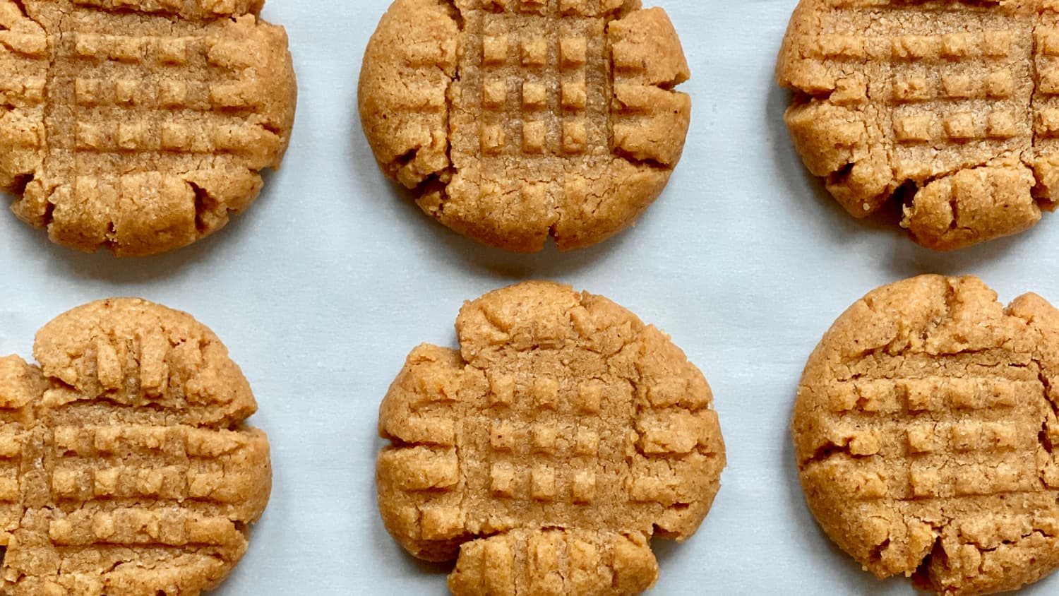 Easy Peanut Butter Cookie Cake Recipe